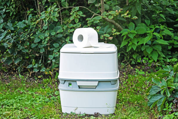 Best Luxury portable toilet rental  in Archie, MO
